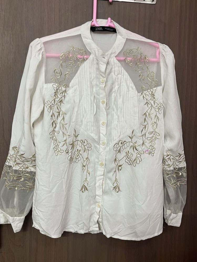 New Zara  Embroidered Sheer Sleeve top