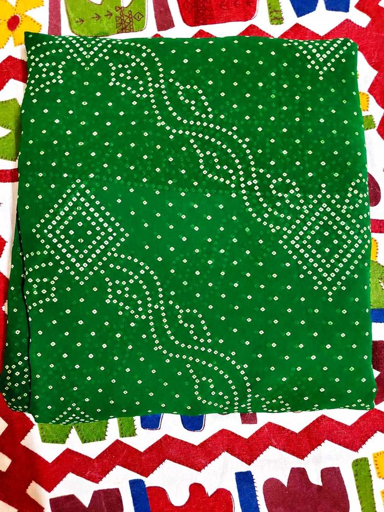 Bandhani Print Saree | Elegant Green &amp; Maroon