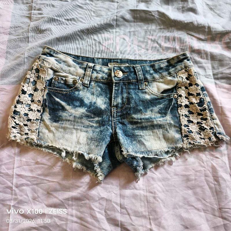 Stylish Denim Shorts with Crochet Inlay