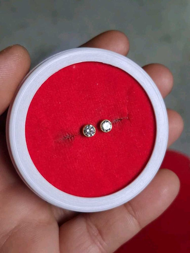 Elegant Stud Earrings - Minimalist Style