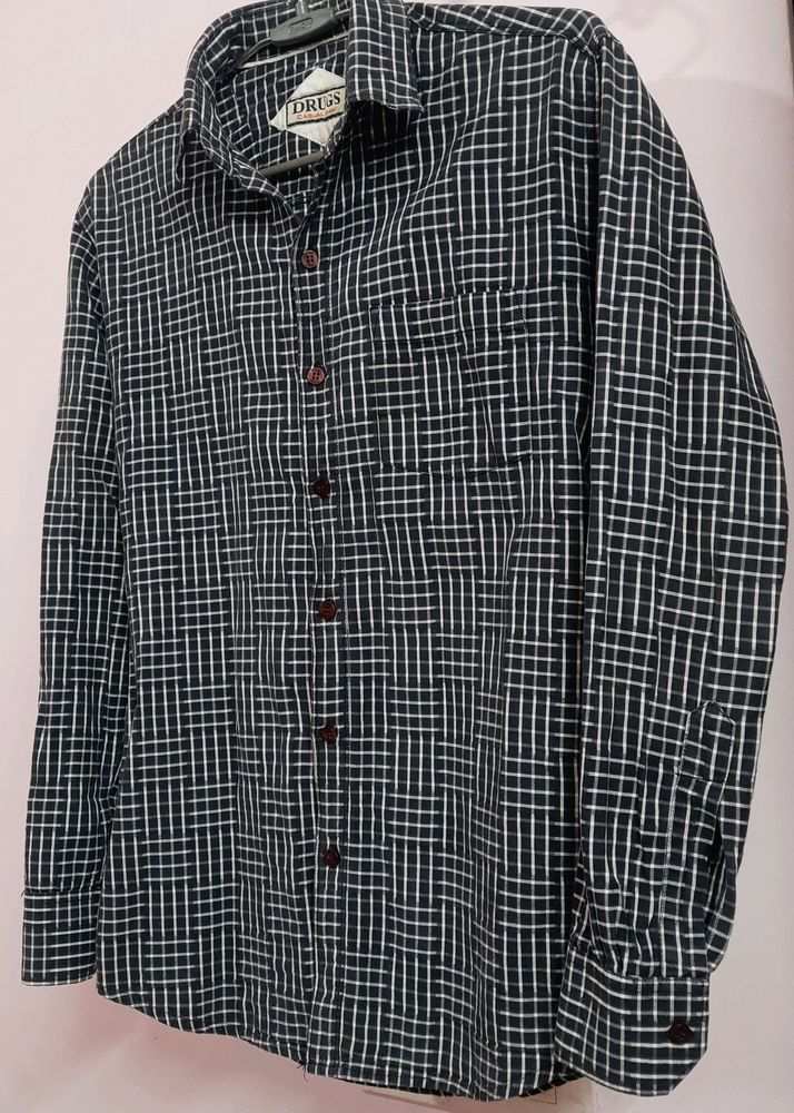 Unisex Shirt In Flawless Condition.
