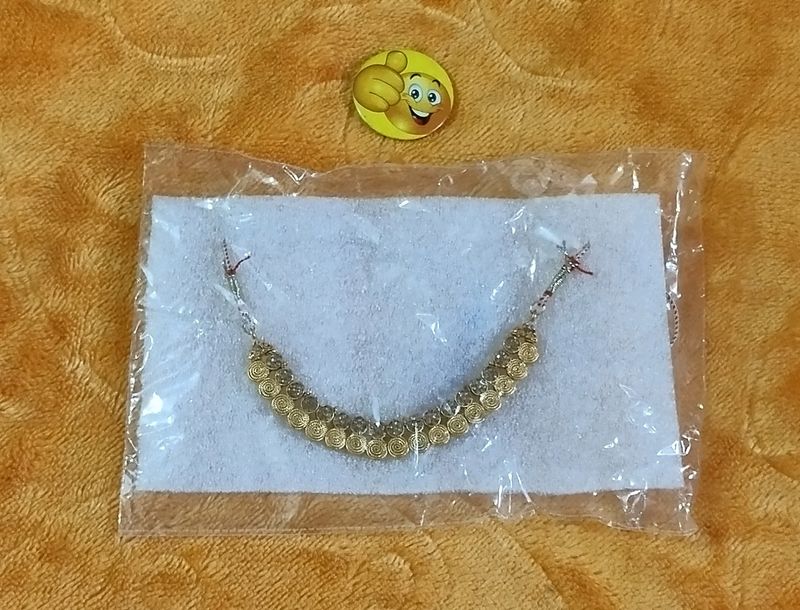 💝GOLDEN  NECKLACE 👩‍🦰