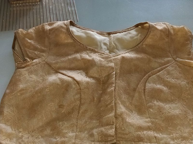 Designer Golden Blouse With Princess Cut