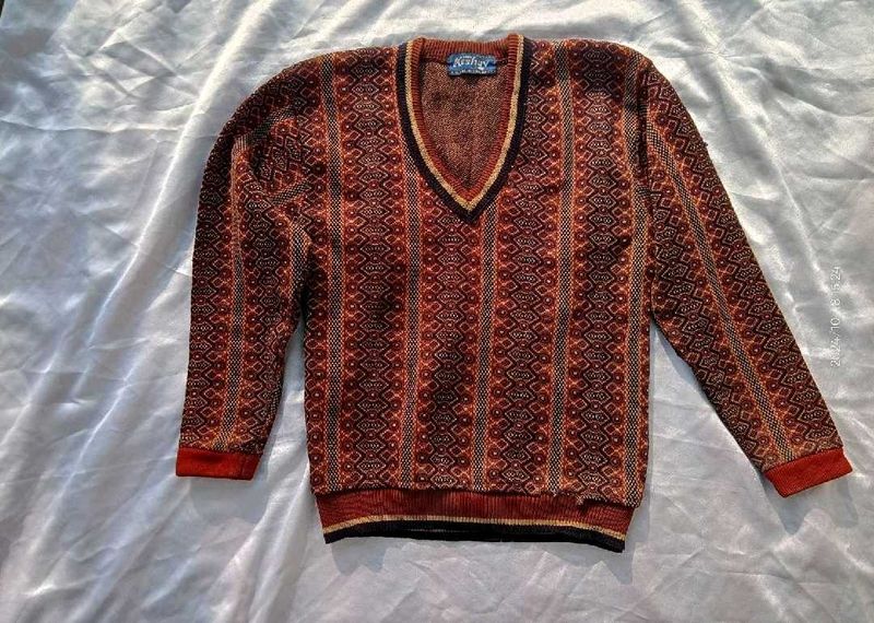 Vintage Patterned V-Neck Knit Sweater