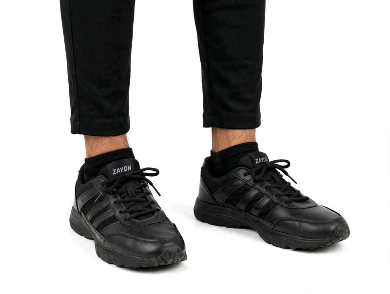 ZAYDN Black Casual Sneakers