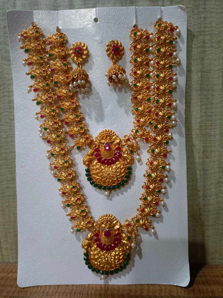 Gold Tone Traditional Jewellery Set