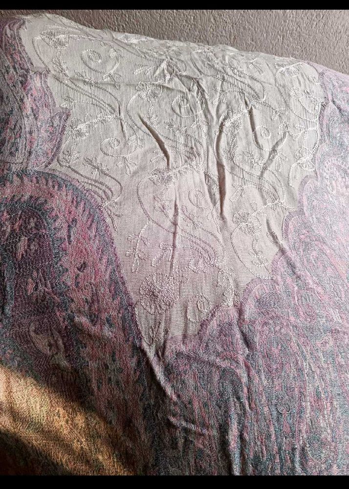 I Am Selling Winter Stoles