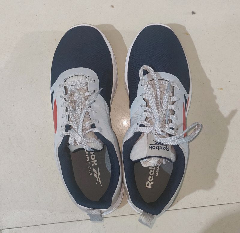Reebok Men's Casual Shoes. Like New. No Offer Coin