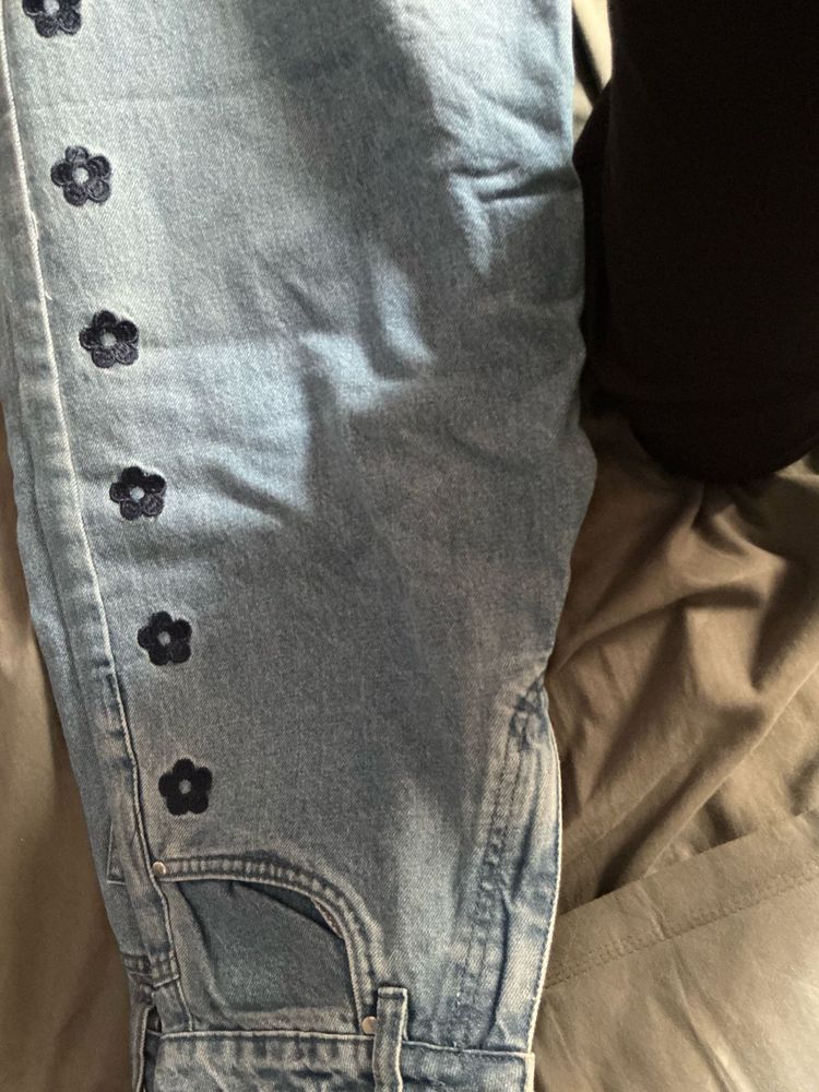 Aesthetic floral embedded light wash jeans