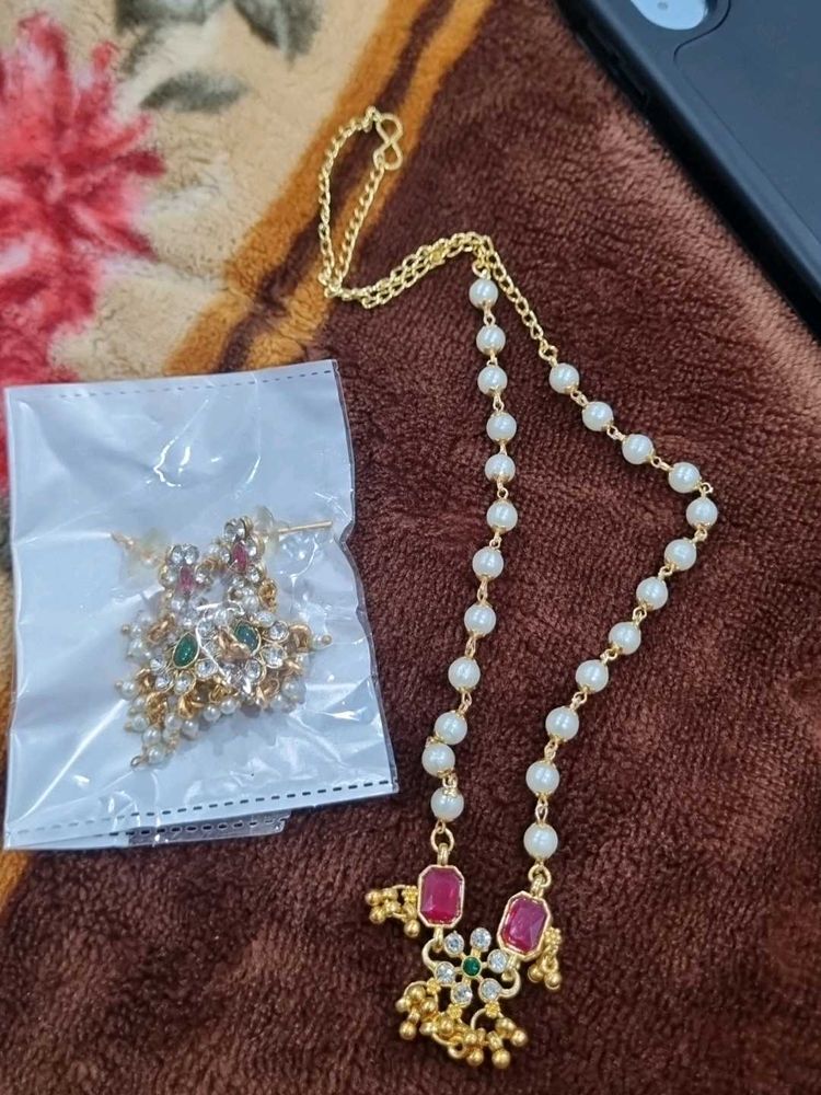 Elegant Necklace &amp; Earring Set