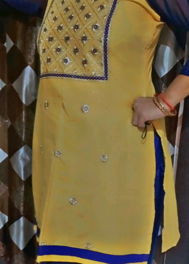 Aesthetic Punjabi Suit Set 💗