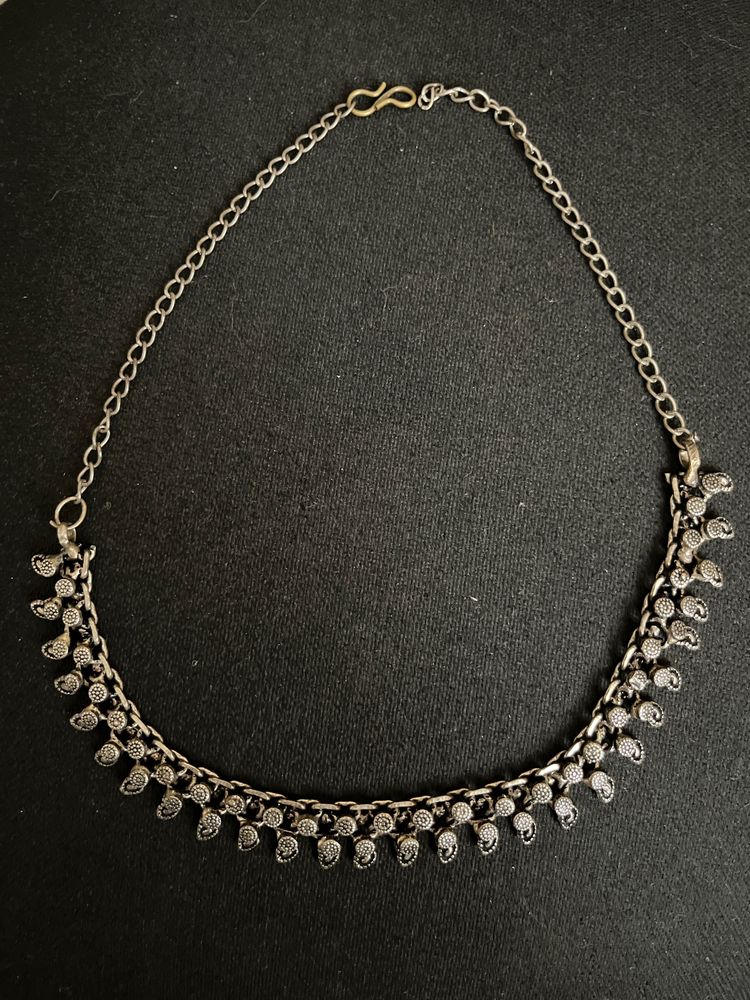 Oxidized Neck Chocker