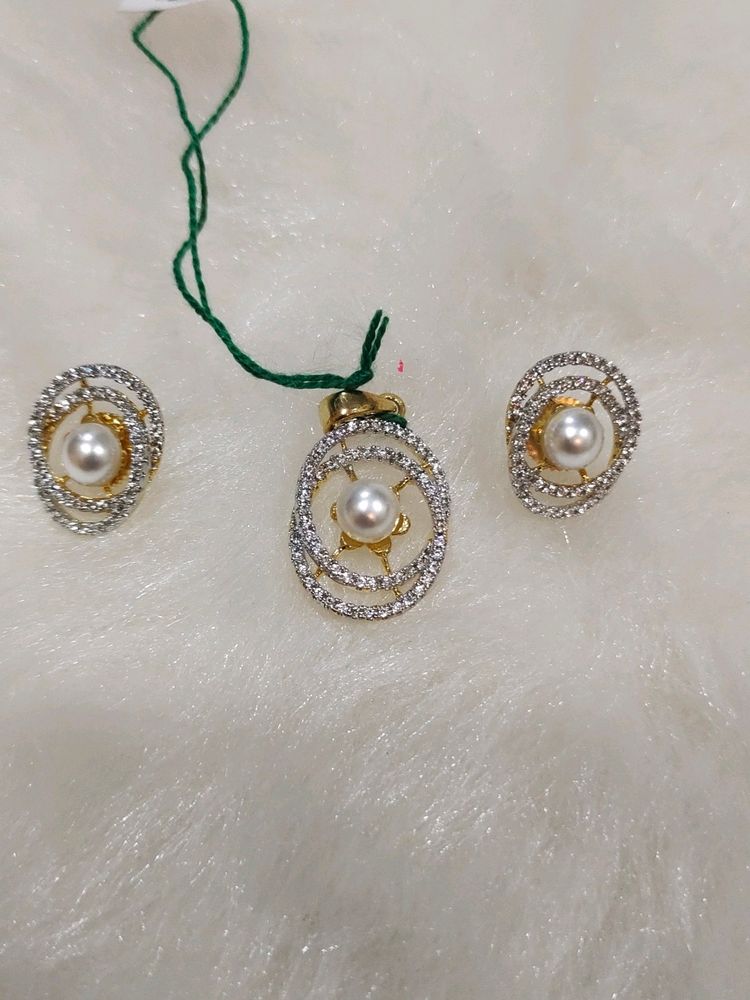 Pearl Pendant Set