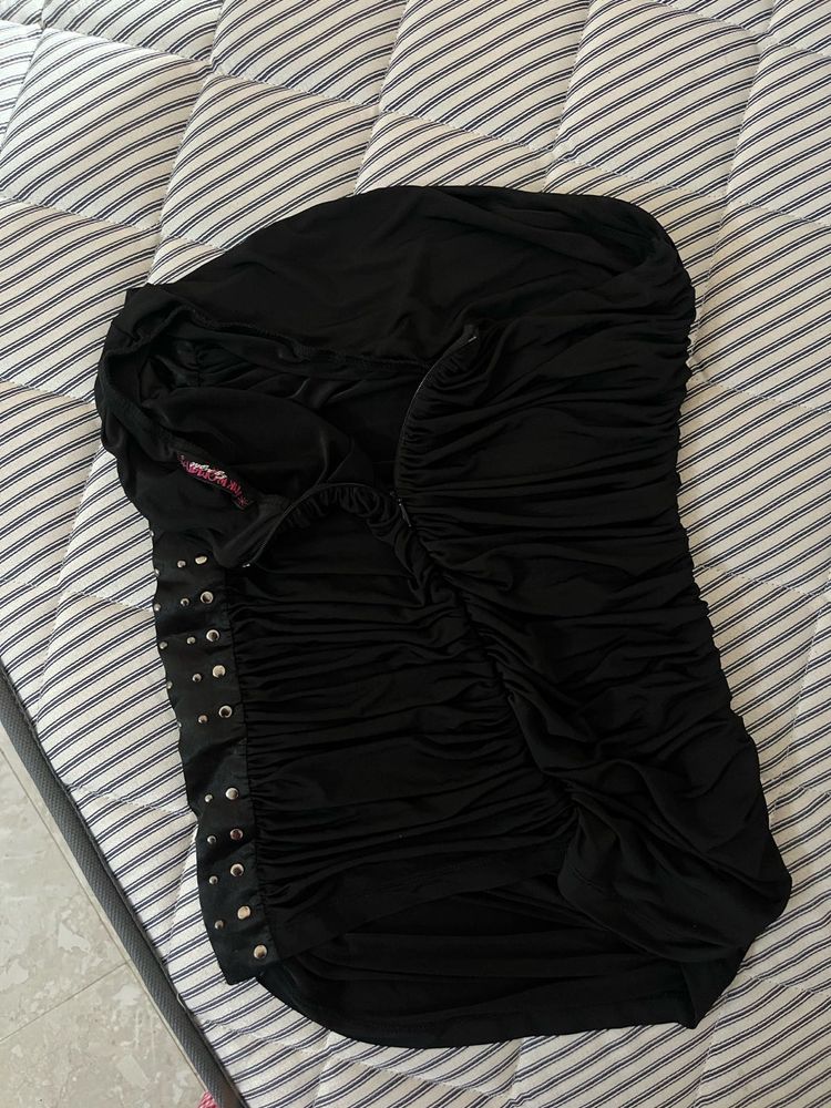 Black Ruched Strapless Top