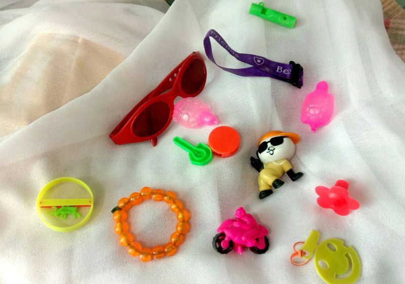 Mix Small Toys