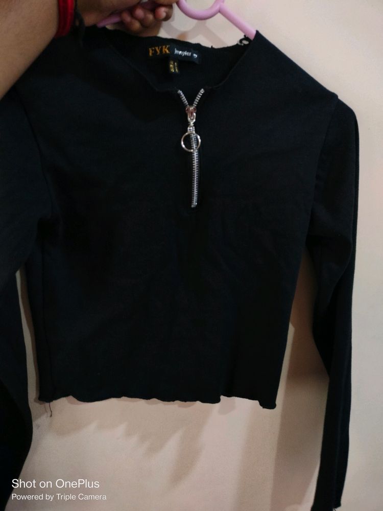 Black Top With Chain