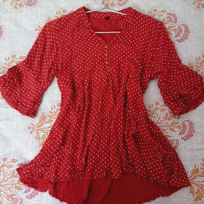 Chic Red Top ❤️