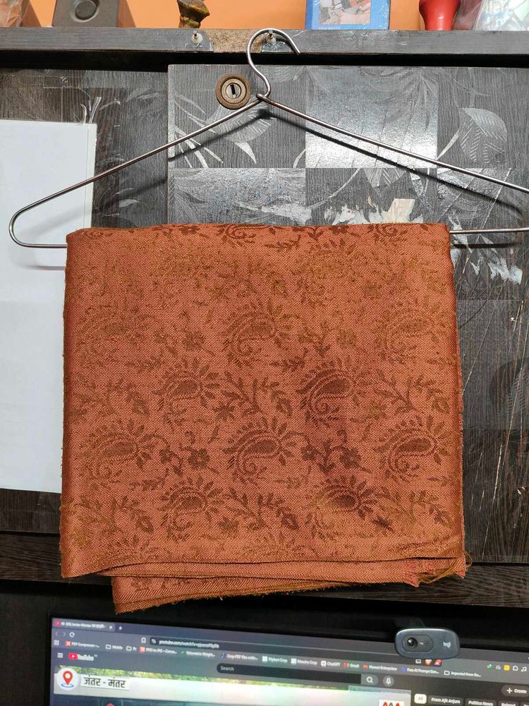 Women’s Brown Paisley Jacquard Shawl – Elegant Win
