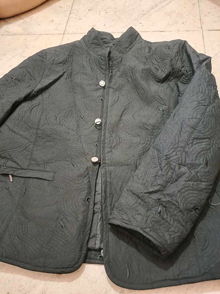 Stylish Quilted Jacket 🧥