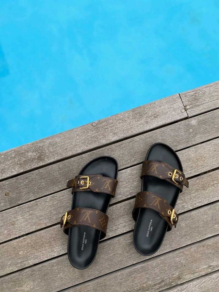 ORIGINAL LV FLATS