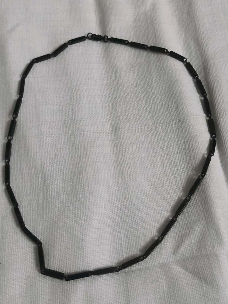 Chic Black Beaded Necklace
