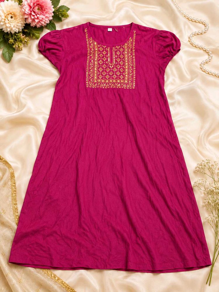 Vibrant Pink Kurta with Gold Embroidery🩷✨🥰
