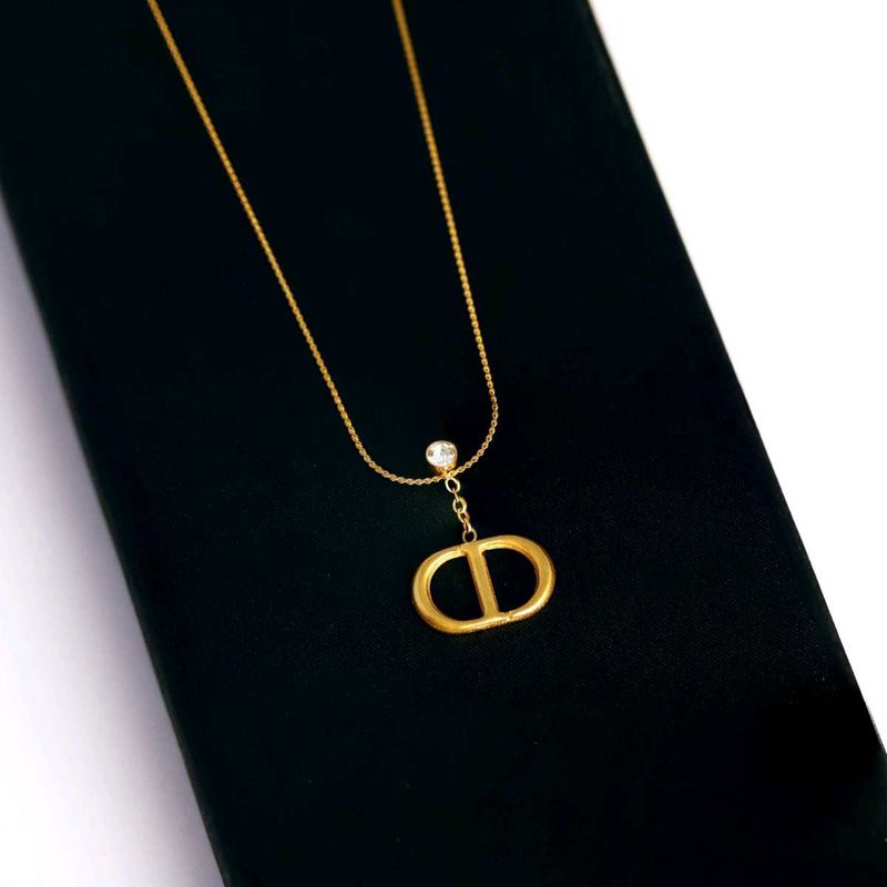 Elegant Gold CD Pendant Necklace