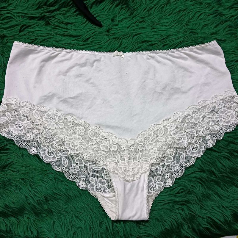 White Lace 🫴🎁Trim Briefs