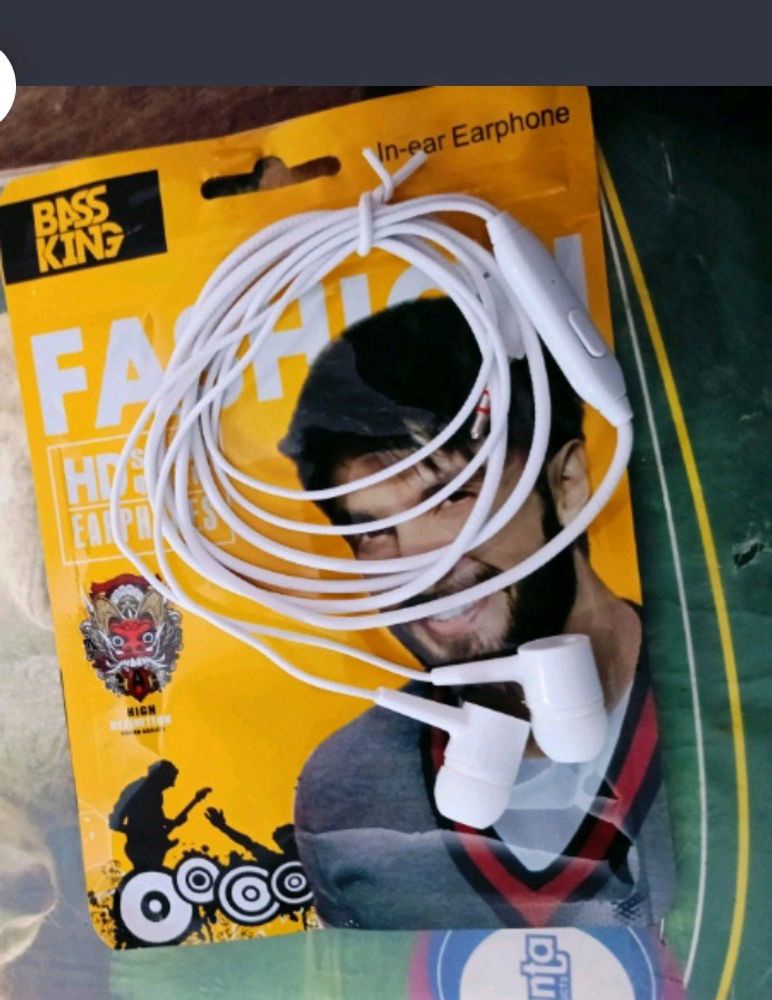 Brand New** Wired Earphones*** Rs.130 Only