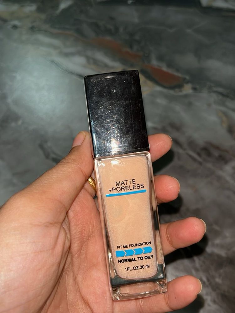 Maybelline Fit Me Matte + Poreless Foundation