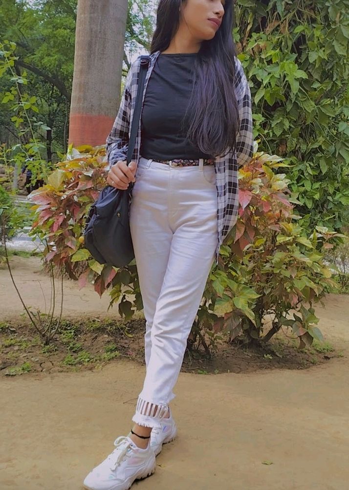 High Waist White Pant Jeans!!