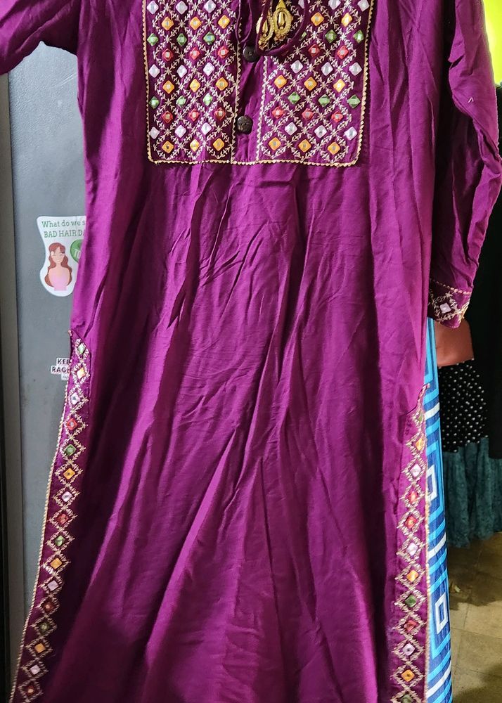 Yashika Lookmart Kurta Set With Dupatta