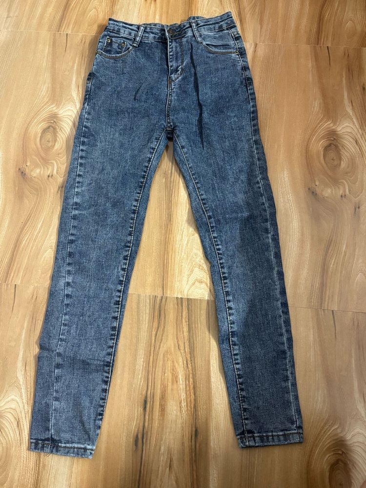 Stylish Blue Wash Denim Jeans