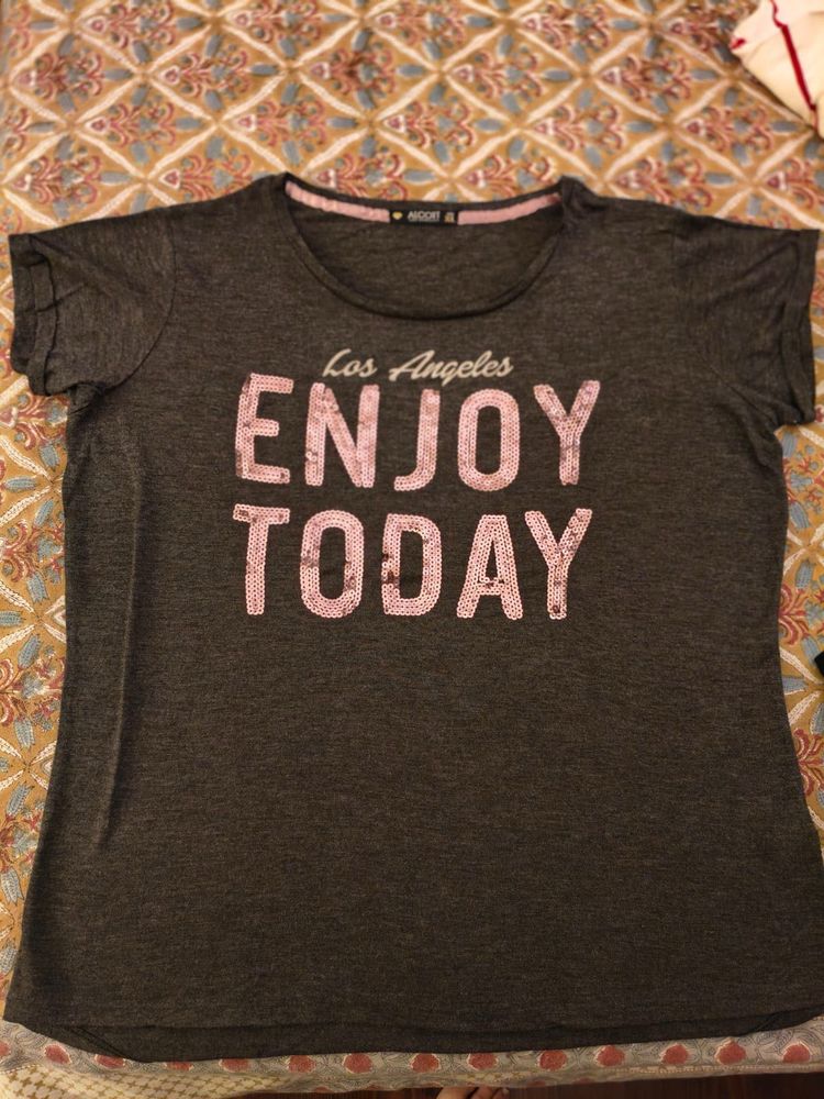 grey tee with sequins