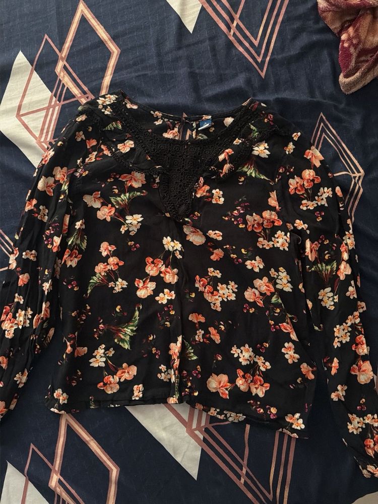 Floral Print Blouse with Lace Detail