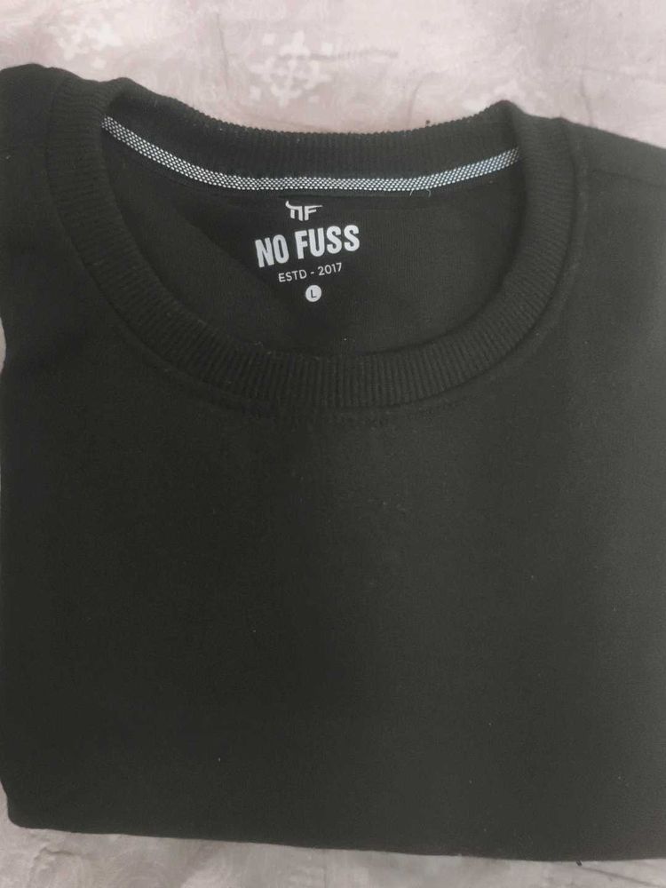 Black "NO FUSS" Crewneck Top