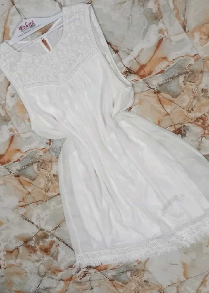 🙋beautiful a line medium dress