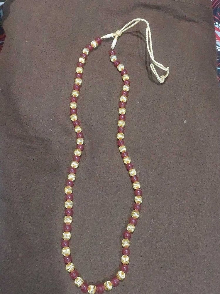 Elegant Beaded Necklace