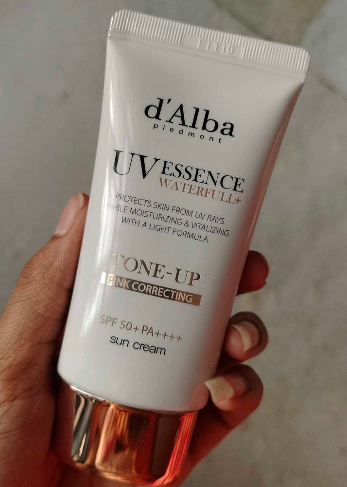 d'Alba UV Essence Waterfull+ Sun Cream