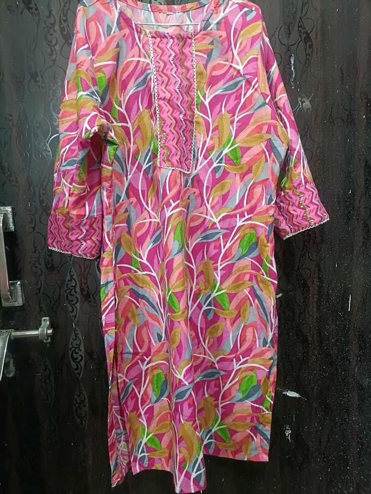 Floral Print Straight Kurta and pant