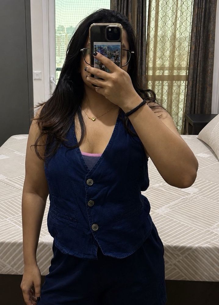 Denim waist coat