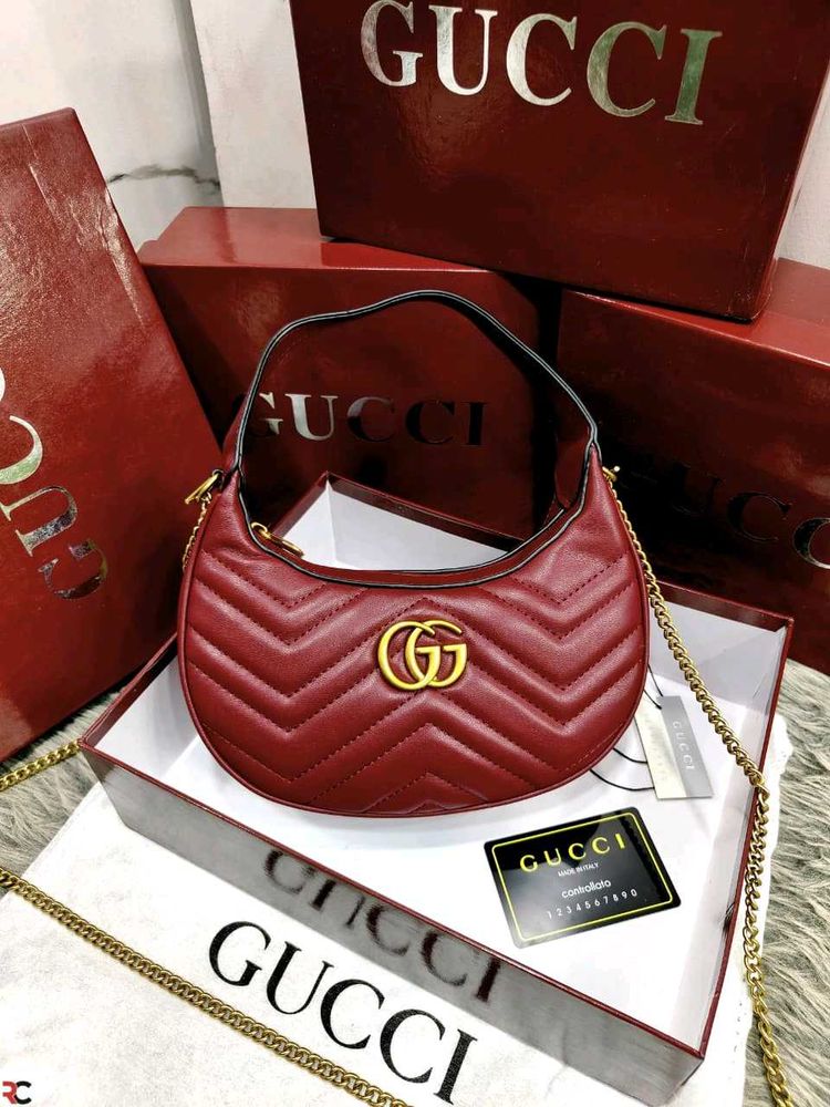 GUCCI* *GG MARMONT HALF-MOON-SHAPED MINI BAG*