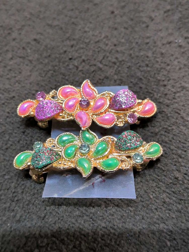 Charming Floral Hair Clips (Set of 2)