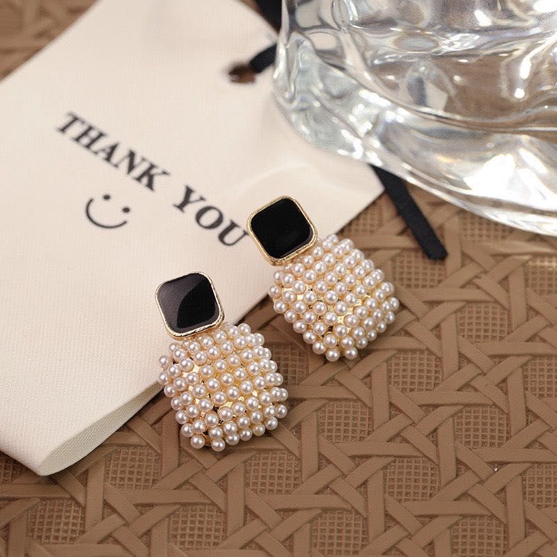 Elegant Pearl Square Earrings
