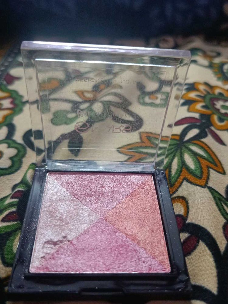 Blushes &amp; Highlighter