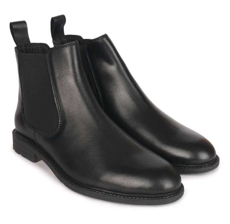 Classic Black Leather Chelsea Boots