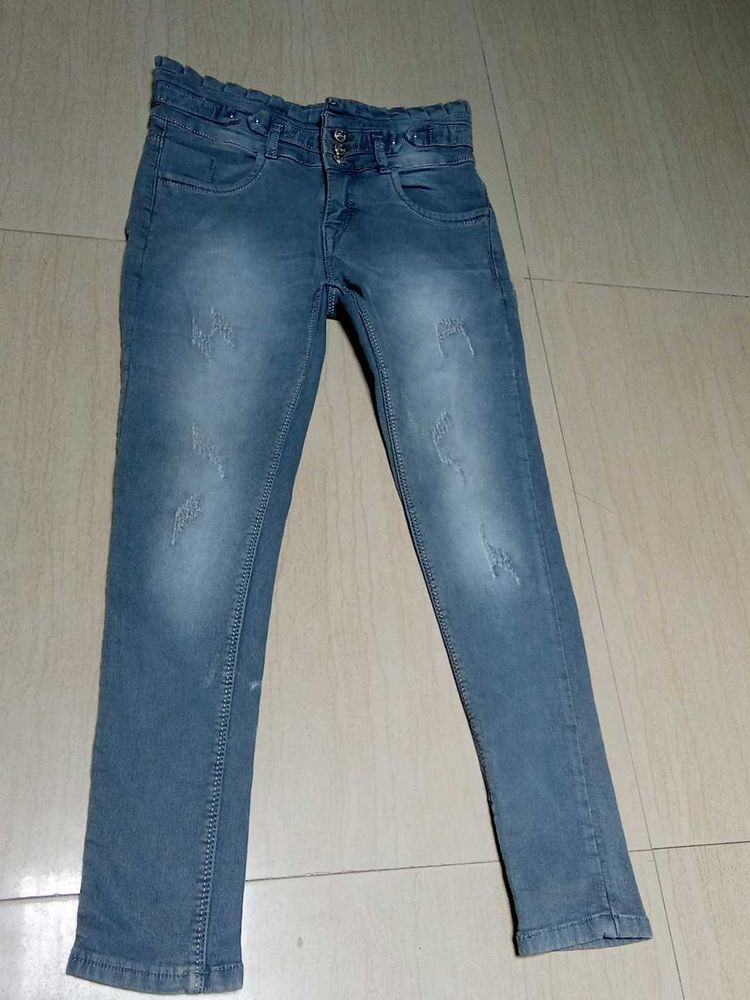 Women Stylish Grey Jeans