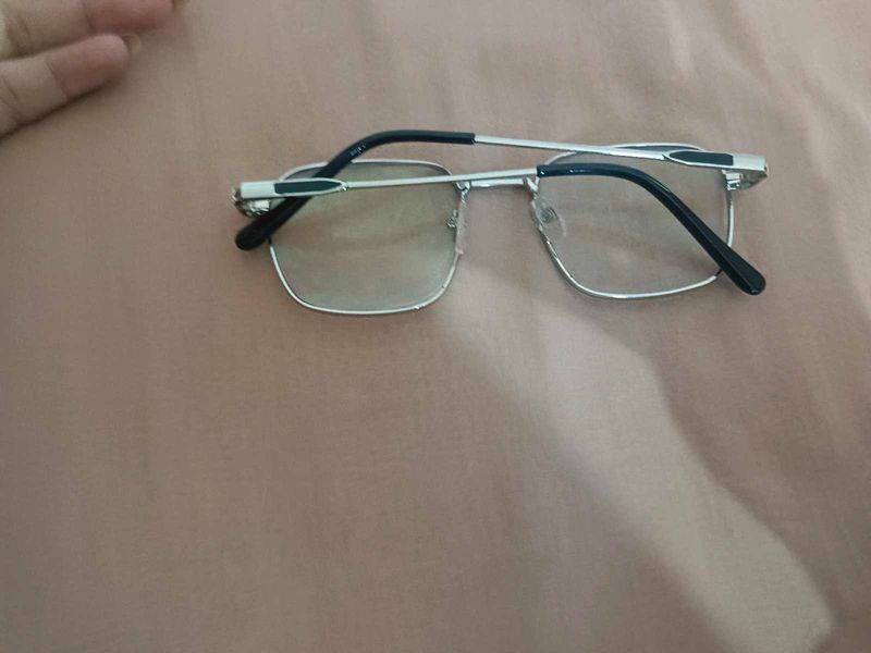 Stylish Metal Frame Eyeglasses