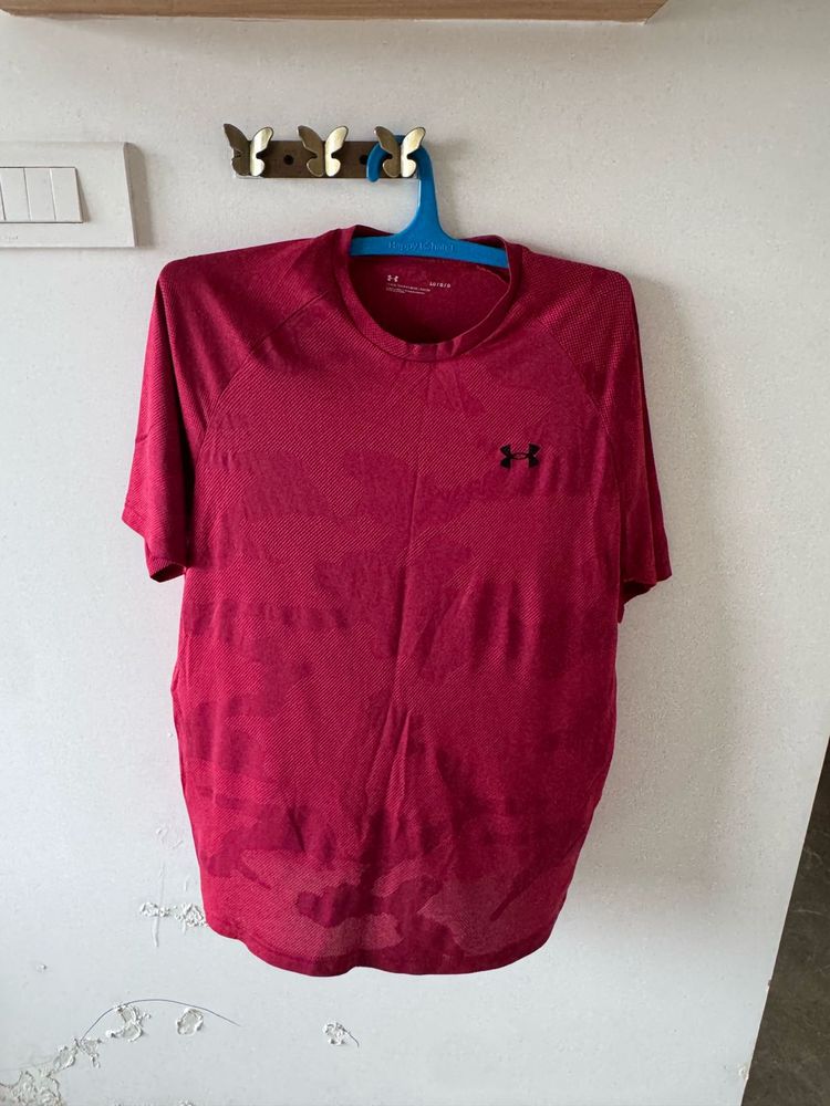 Under Armour Men's T-Shirt