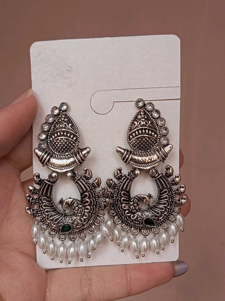 Silver Oxidized Peacock Earrings🩶